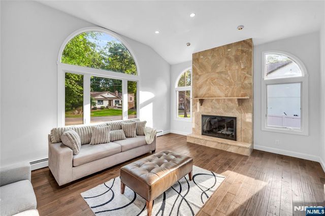 12 Haring Drive, Old Tappan, NJ 07675