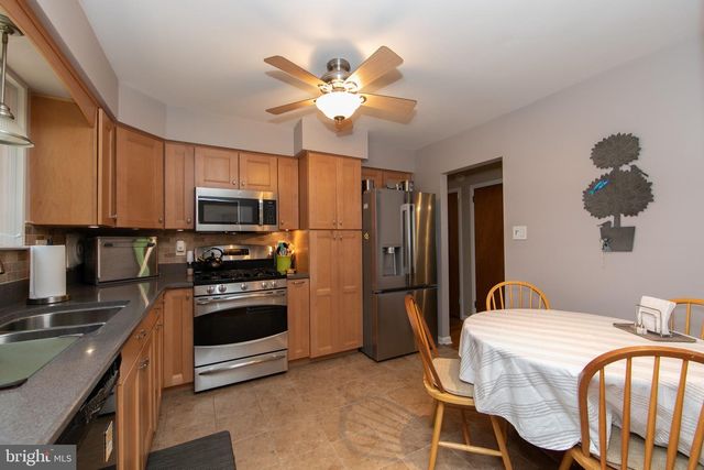 50 OAK AVE, Marlton, NJ 08053