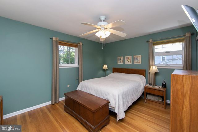 50 OAK AVE, Marlton, NJ 08053