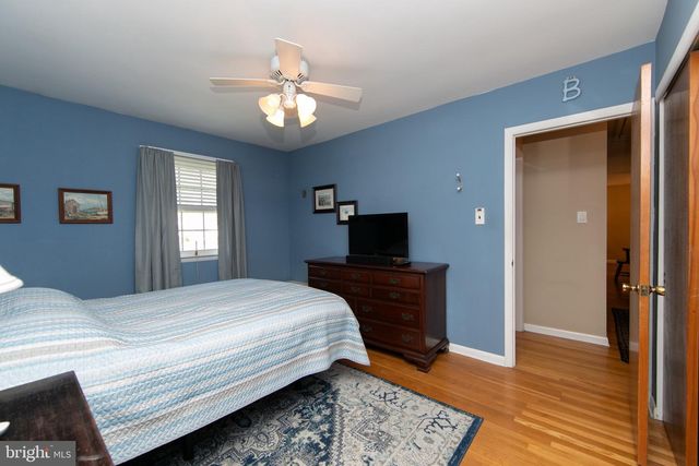 50 OAK AVE, Marlton, NJ 08053