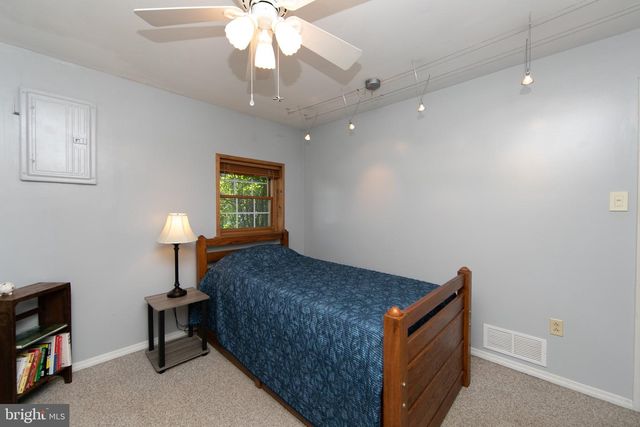 50 OAK AVE, Marlton, NJ 08053