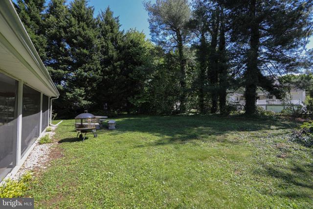 50 OAK AVE, Marlton, NJ 08053