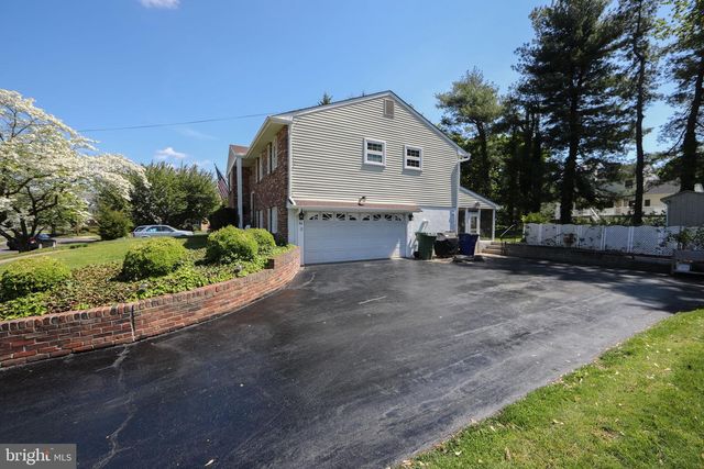 50 OAK AVE, Marlton, NJ 08053