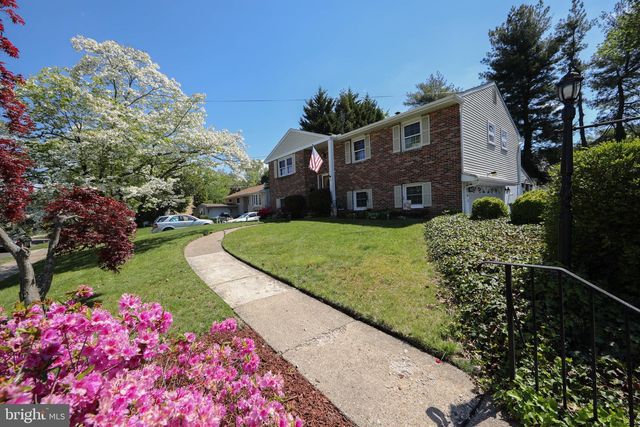 50 OAK AVE, Marlton, NJ 08053