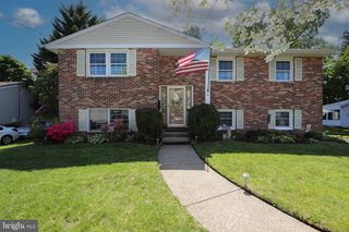50 OAK AVE, Marlton, NJ 08053