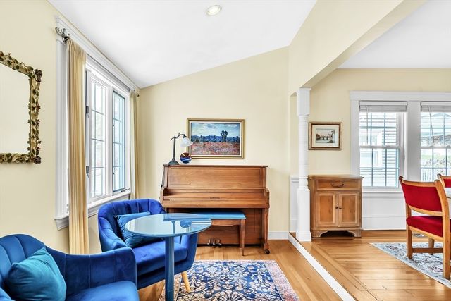 209 Beech St, Boston, MA 02131