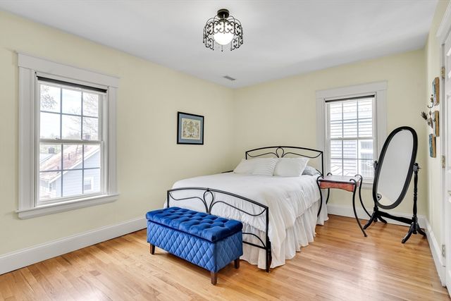 209 Beech St, Boston, MA 02131