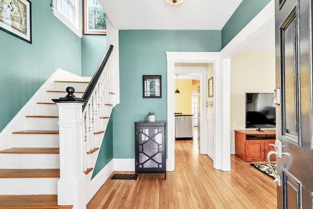 209 Beech St, Boston, MA 02131