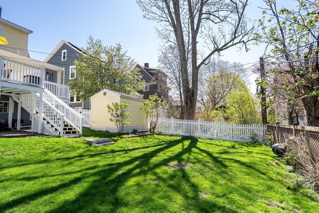 209 Beech St, Boston, MA 02131