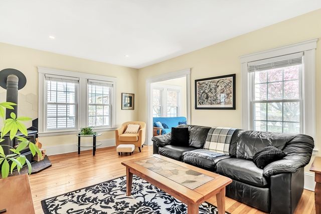 209 Beech St, Boston, MA 02131