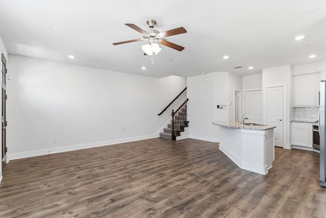 2420 Eureka Way, Lewisville, TX 75056