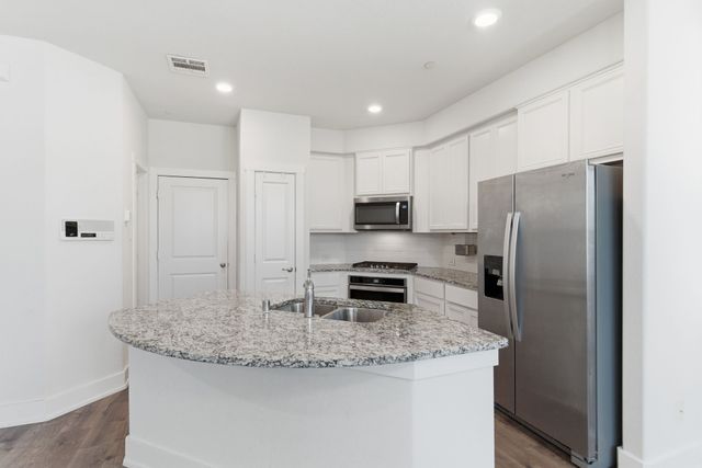 2420 Eureka Way, Lewisville, TX 75056