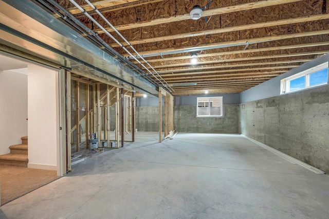 1435 CROSSROADS DRIVE, De Pere, WI 54115