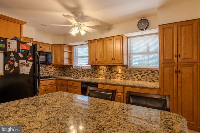 1706 NORTH HILLS DR, Norristown, PA 19401