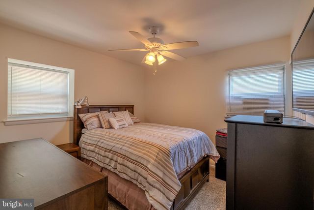 1706 NORTH HILLS DR, Norristown, PA 19401