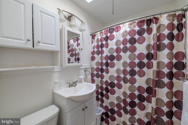 1706 NORTH HILLS DR, Norristown, PA 19401