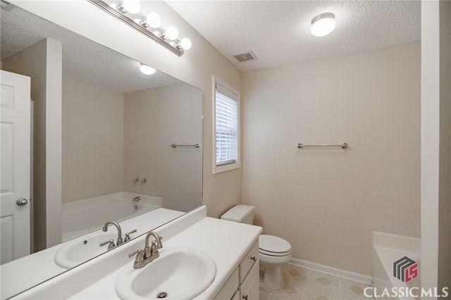 94 Pinewood Circle, Colbert, GA 30628