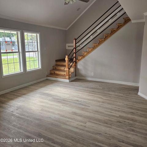 2512 Beachview Drive, Ocean Springs, MS 39564