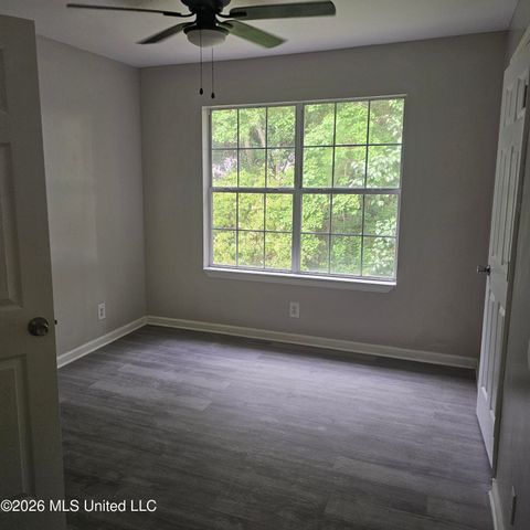 2512 Beachview Drive, Ocean Springs, MS 39564