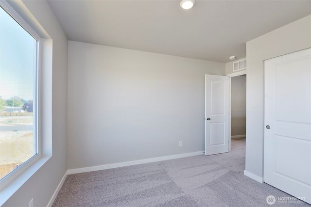 9745 Hay Street SE, Yelm, WA 98597