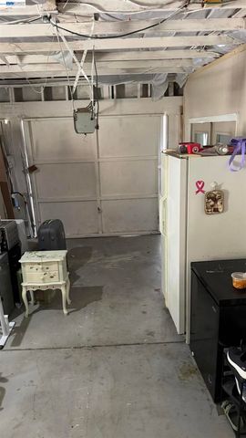 8206 Rhoda Ave, Dublin, CA 94568