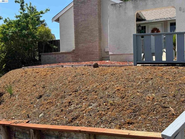 8206 Rhoda Ave, Dublin, CA 94568