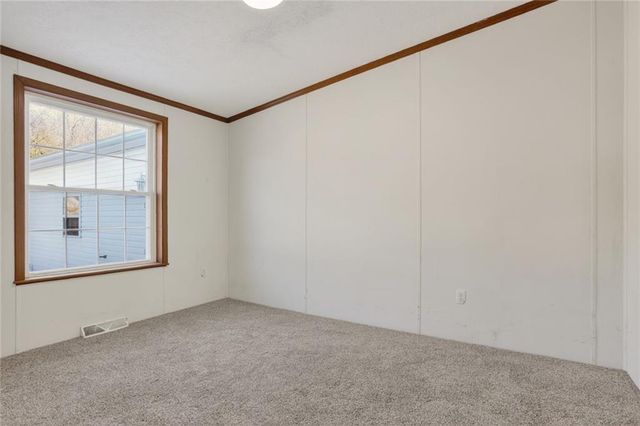 14746 Metro Avenue, Bonner Springs, KS 66012