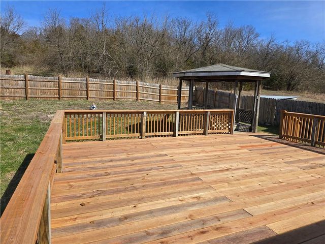 14746 Metro Avenue, Bonner Springs, KS 66012