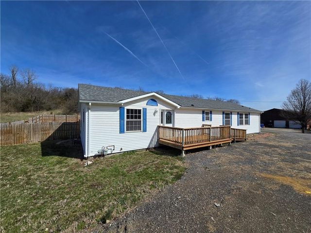 14746 Metro Avenue, Bonner Springs, KS 66012