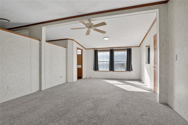 14746 Metro Avenue, Bonner Springs, KS 66012