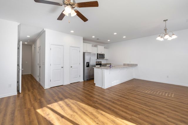 1866 Gabriel Lane, Sumter, SC 29150