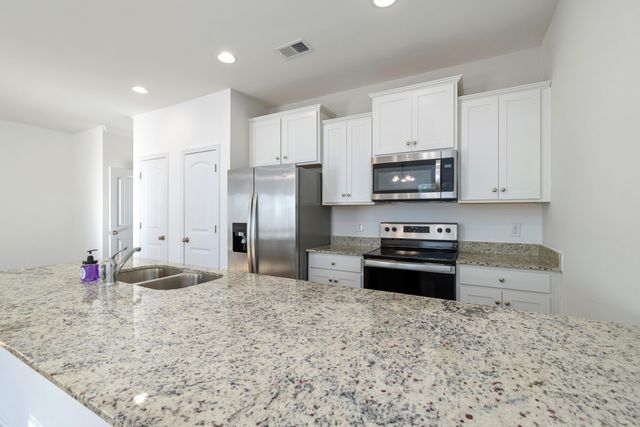 1866 Gabriel Lane, Sumter, SC 29150