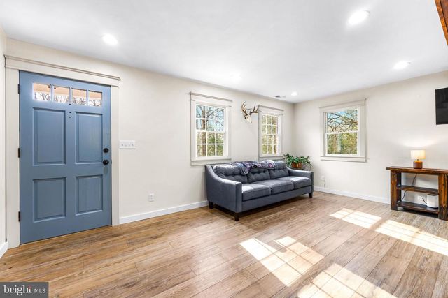 6204 EBENEZER RD, Middle River, MD 21220