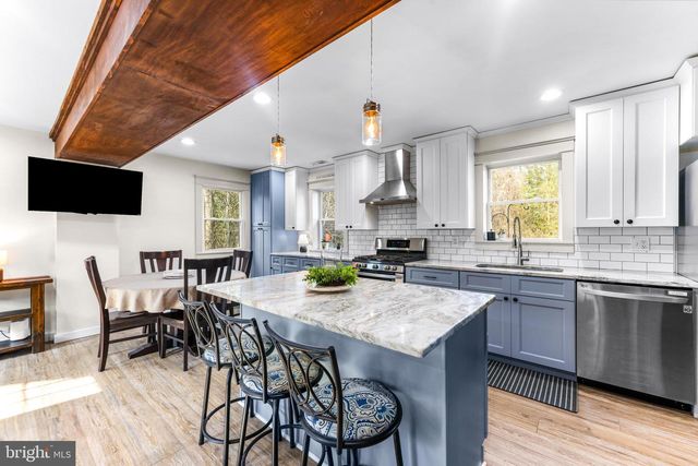 6204 EBENEZER RD, Middle River, MD 21220