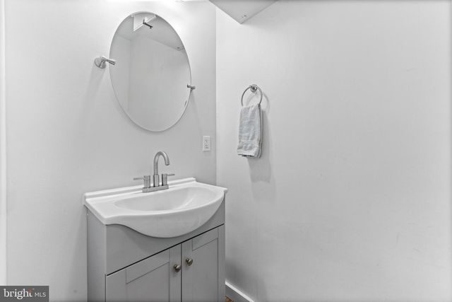 6204 EBENEZER RD, Middle River, MD 21220