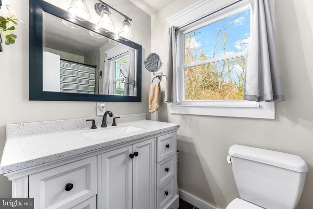 6204 EBENEZER RD, Middle River, MD 21220