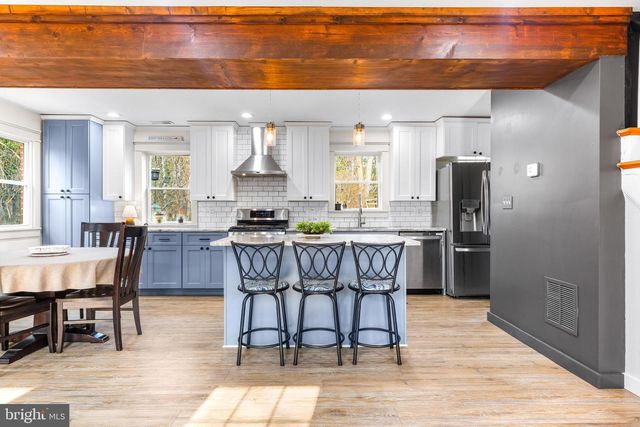 6204 EBENEZER RD, Middle River, MD 21220