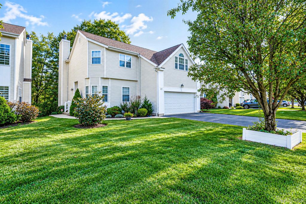 23 Sunflower Ridge Road, South Setauket, NY 11720 — photo 3