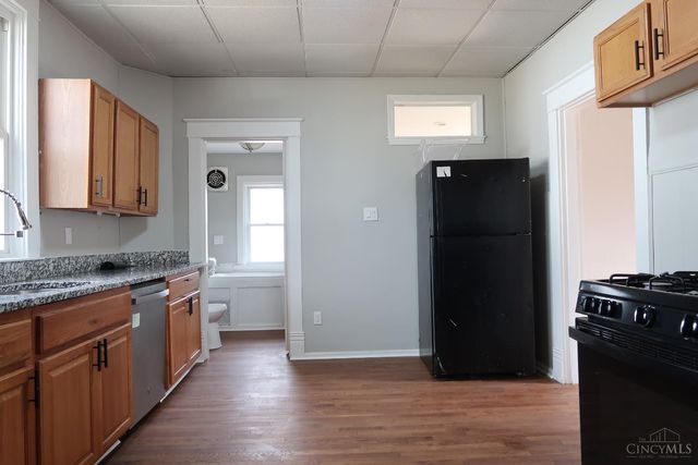 6916 Noble Avenue, Cincinnati, OH 45239