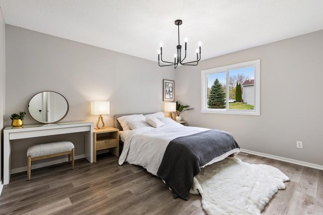 10307 Englewood Drive, Eden Prairie, MN 55347