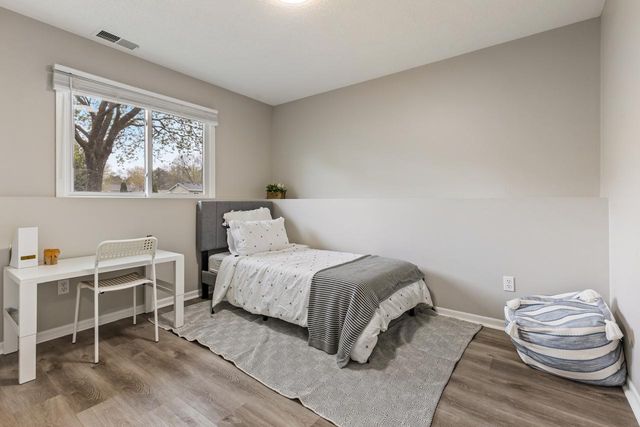 10307 Englewood Drive, Eden Prairie, MN 55347