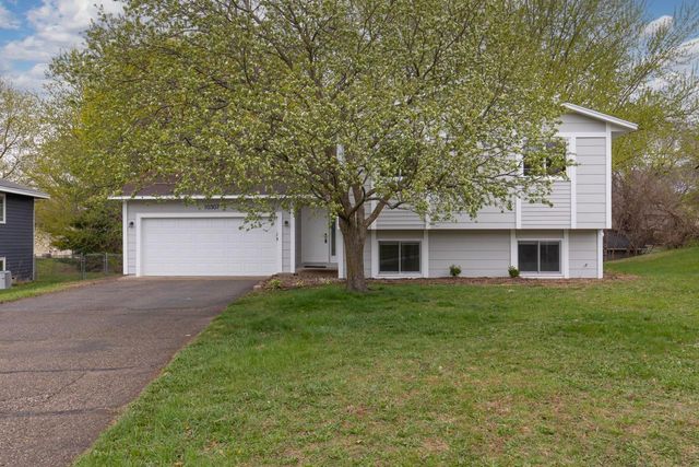 10307 Englewood Drive, Eden Prairie, MN 55347