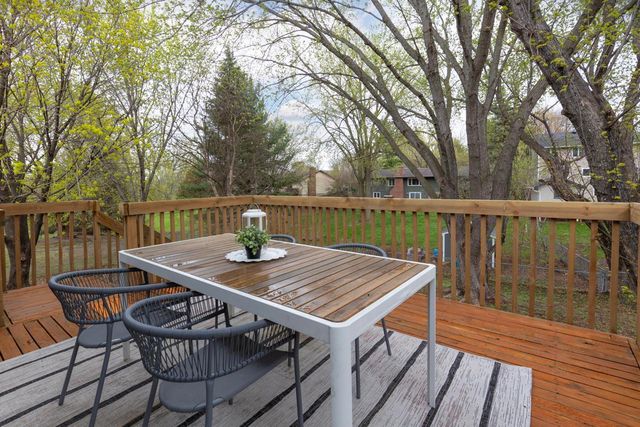 10307 Englewood Drive, Eden Prairie, MN 55347