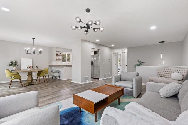 10307 Englewood Drive, Eden Prairie, MN 55347