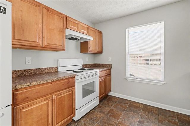 2329 Glebe Court, Hampton, GA 30228