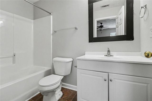 2329 Glebe Court, Hampton, GA 30228