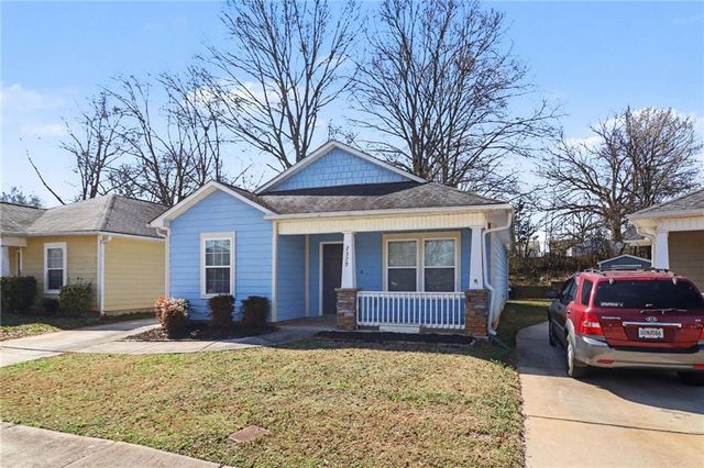 2329 Glebe Court, Hampton, GA 30228