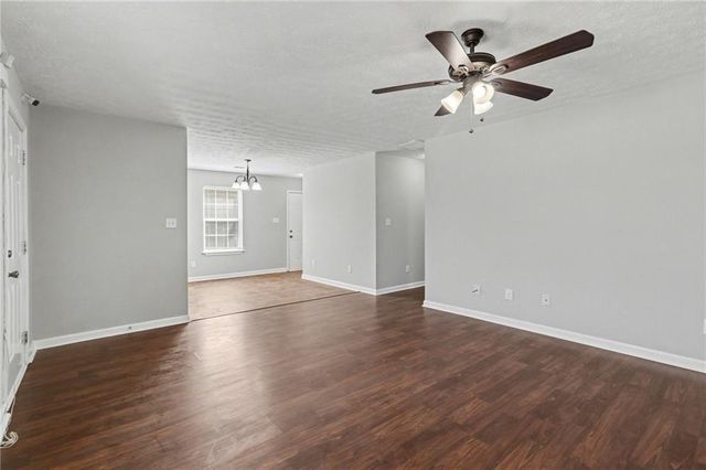 2329 Glebe Court, Hampton, GA 30228