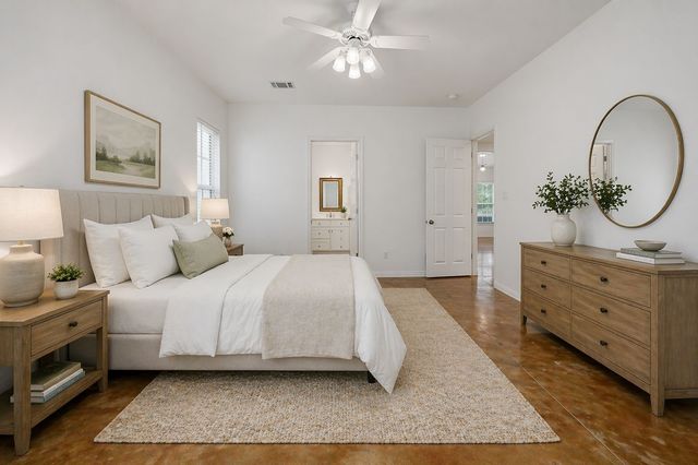 621 Kiowa Drive E, Lake Kiowa, TX 76240