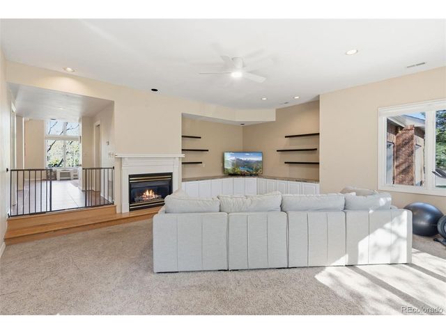 5413 Saratoga Cir, Fort Collins, CO 80526